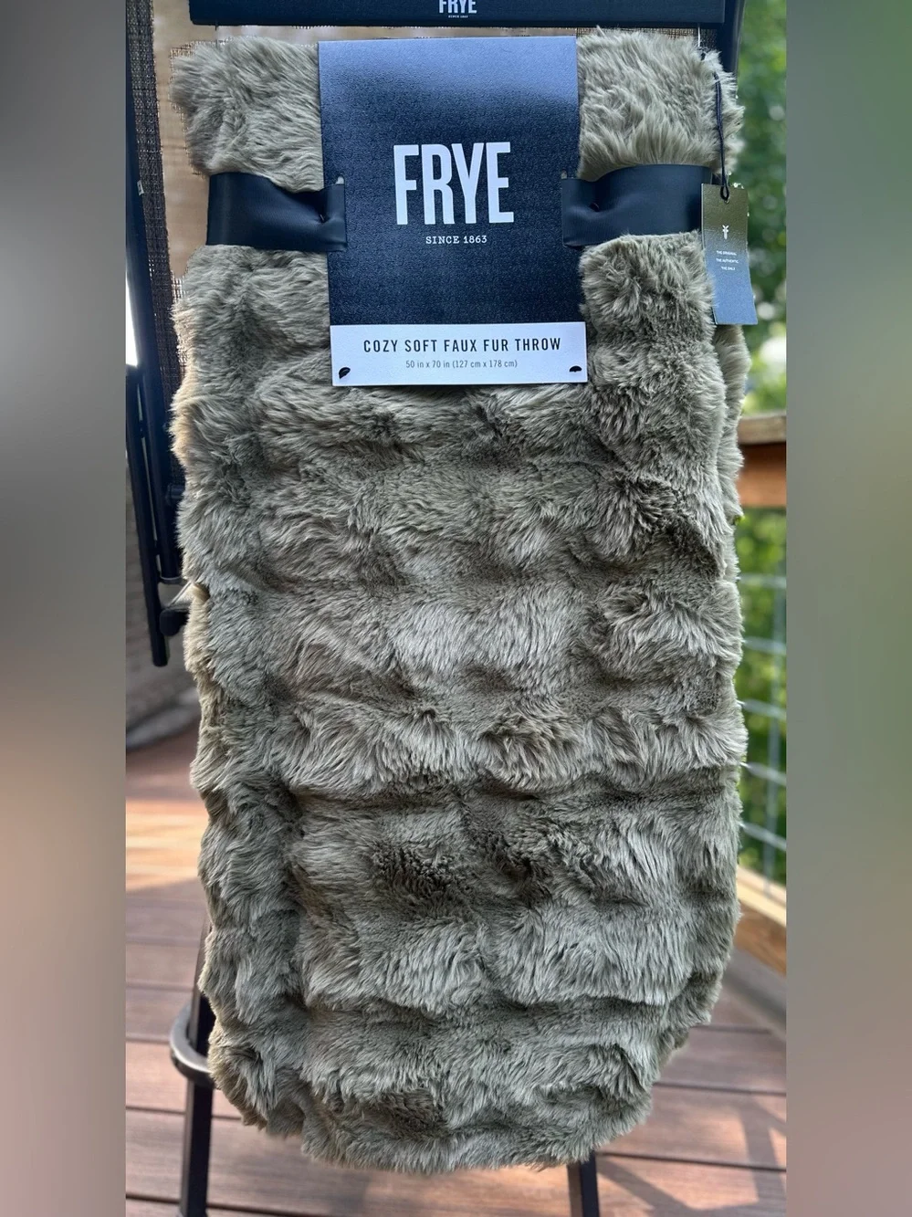 NWT FRYE Cozy Soft Faux Fur Throw 50x70 Olive Green Blanket NWT Discontinued
